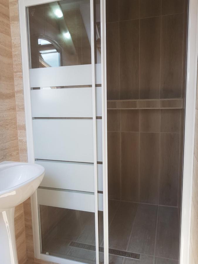 Lara Guest House Sfântu-Gheorghe Εξωτερικό φωτογραφία