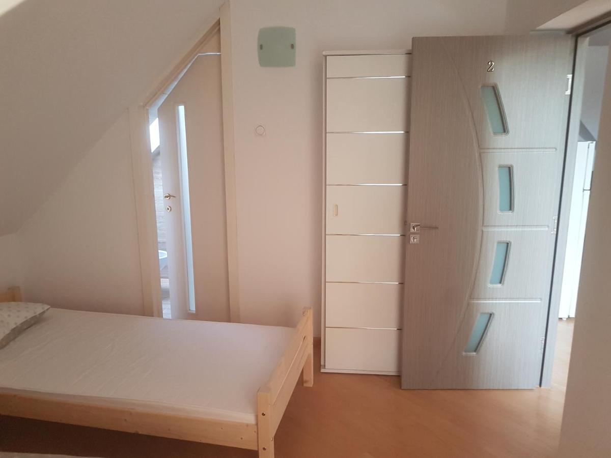 Lara Guest House Sfântu-Gheorghe Εξωτερικό φωτογραφία